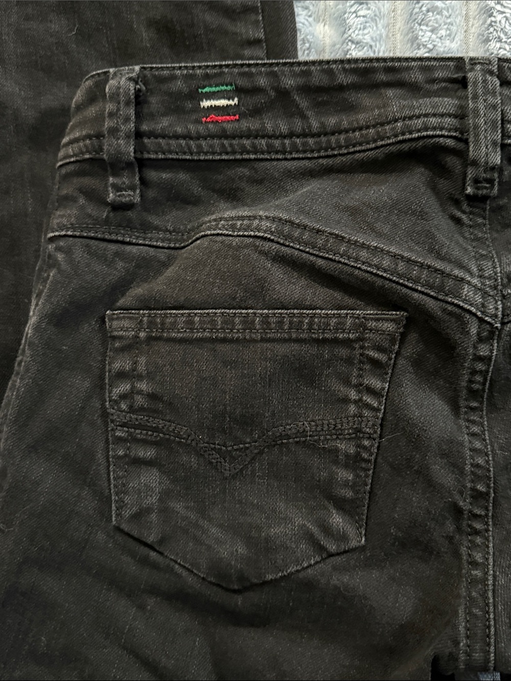 Diesel "Newz" Y2K Low-Rise Black Straight Leg Jeans - Picture 9 of 10